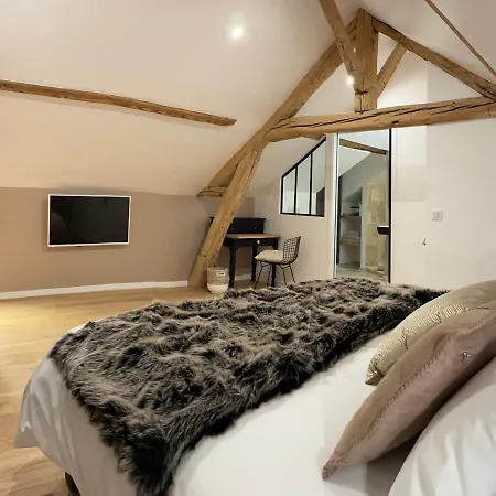 L'Atelier Des Magnolias Bed & Breakfast Aumont-en-Halatte Exterior photo