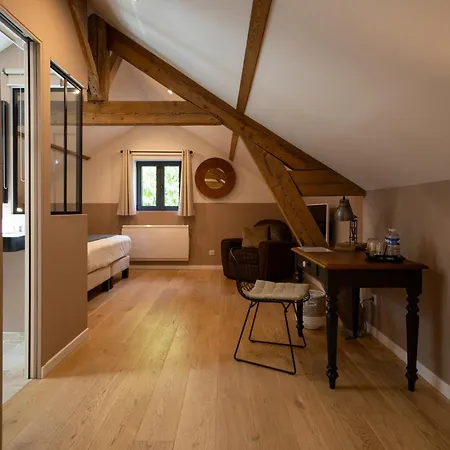 L'Atelier Des Magnolias Bed & Breakfast Aumont-en-Halatte Exterior photo