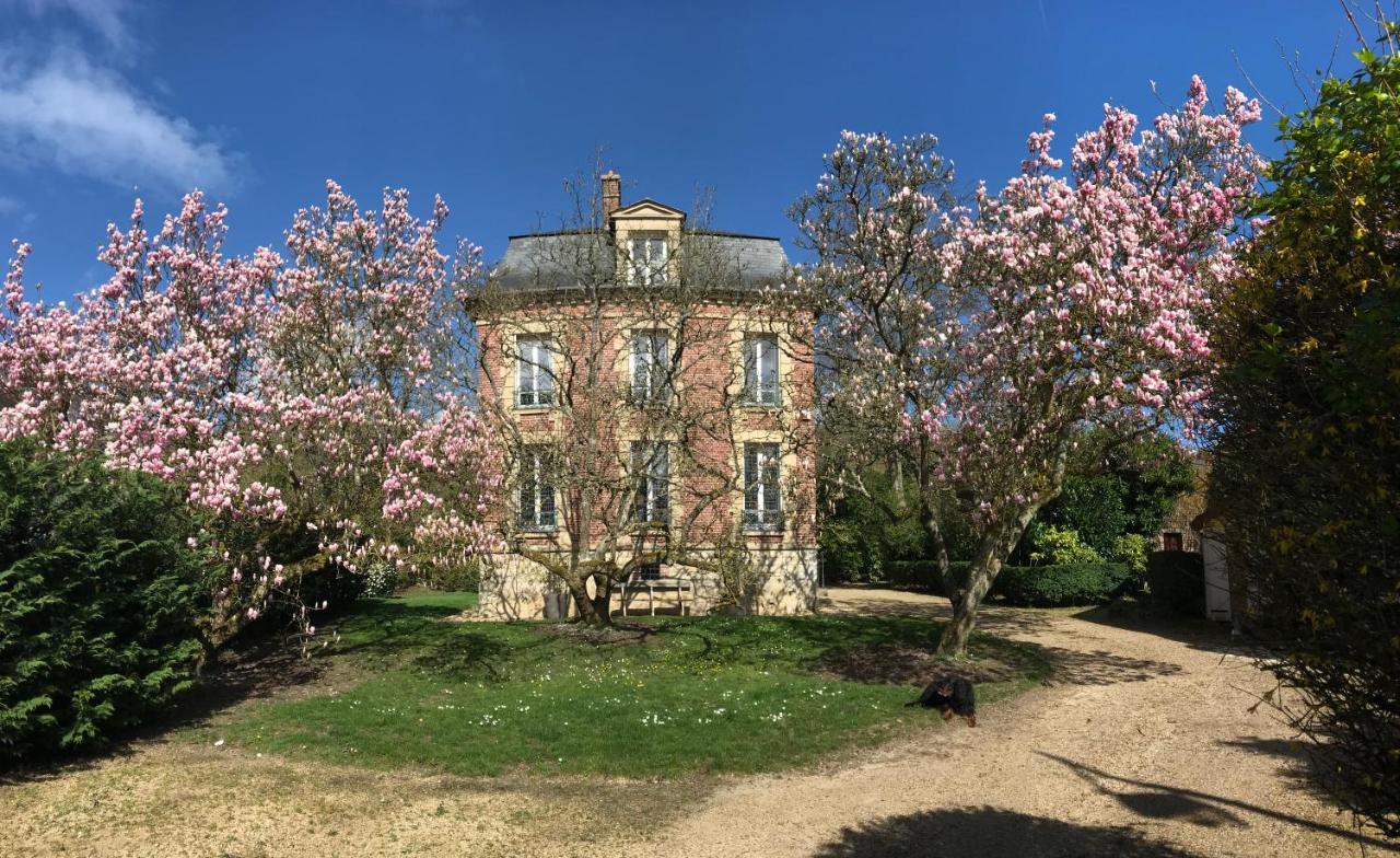 L'atelier Des Magnolias Couette-café Aumont-en-Halatte